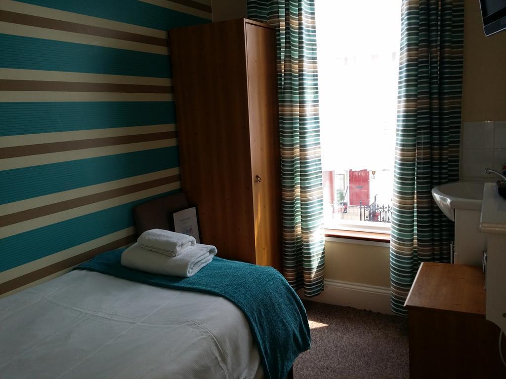 The Beach House Great Yarmouth Szoba fotó